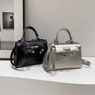  Túi đeo chéo Hờ Mờ Vân Da Xước size 19 siêu hót sang chảnh 