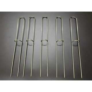  Chống cần câu lăng xê cắm đất dưới pát máy câu 