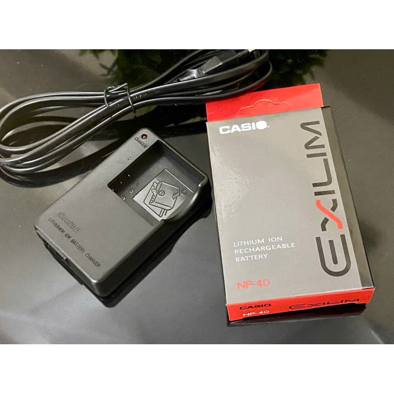Sạc cho pin Casio NP-40 Ex-450 EX-FC100 EX-FC150 EX-P505 EX-P600 EX-P700 EX-Z100 EX-Z1000 Ex-z1050.