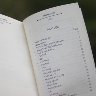 Sách: Nhật Ký Trong Tù - Hồ Chí Minh