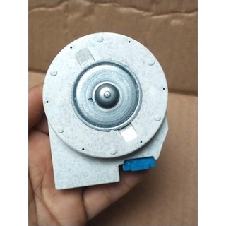Quạt sứ tủ lạnh HITACHI 14V mới