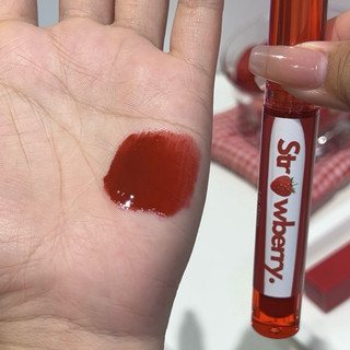Son bóng Lip Gloss Strawberry