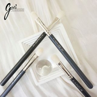 Cọ Flat Blending Và Tán Bầu Mắt M 217