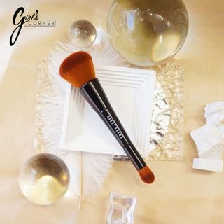 Cọ nền 2 đầu Bobbi Face & Touch Up