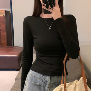 Áo Thun Tay Dài Cổ Tròn Fom Ôm Dáng Dài Chất Thun Mịn Mát Co Giản A51