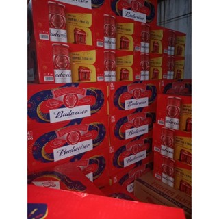 Thùng 24 lon bia Budweiser 330ml mẫu Tết tặng hộp 3 chai bia Budweiser Alu.