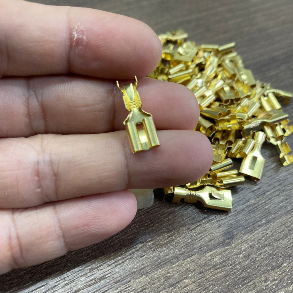 Cos Cái 6.3mm (50 cái/ bịch), CÓ LẪY GÀI, cos 6.3 gài cho xe máy