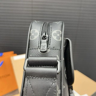 Túi đeo chéo LV full box cao cấp 2024