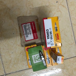 1 Bugi NGK C5HSA Dream wave (chân ngắn) ( hình chụp trực tiếp )