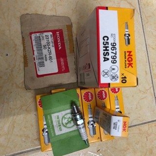 1 Bugi NGK C5HSA Dream wave (chân ngắn) ( hình chụp trực tiếp )