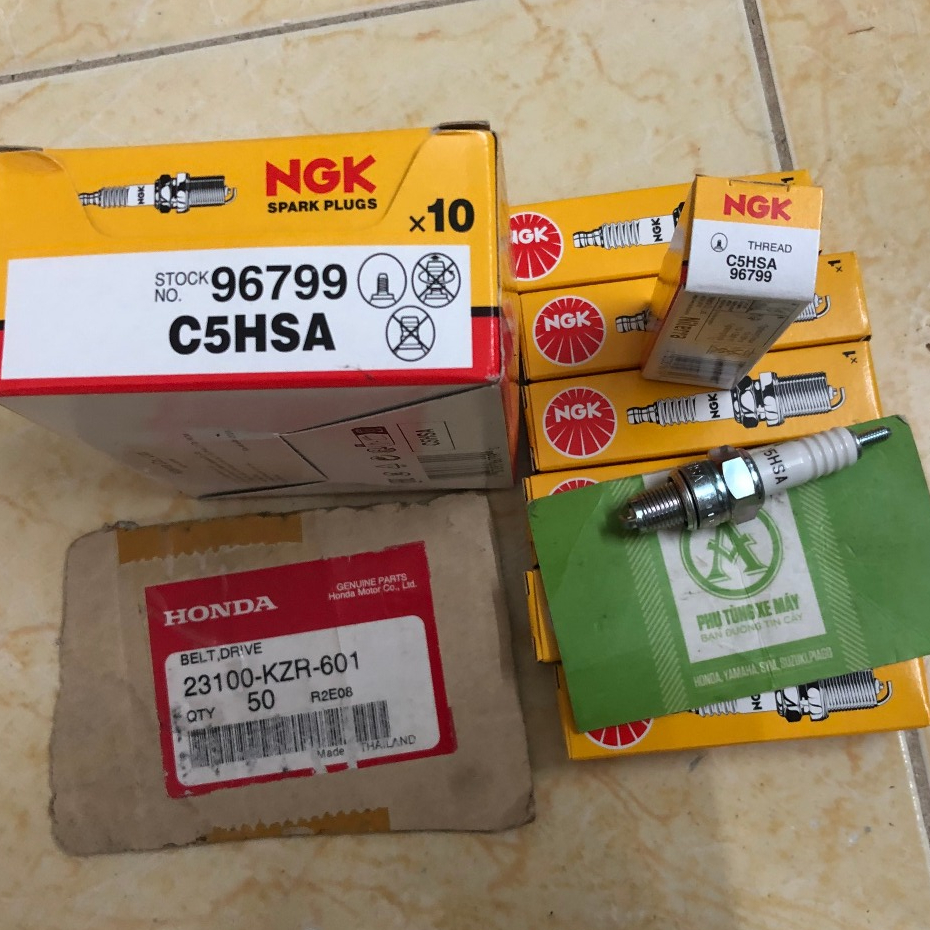 1 Bugi NGK C5HSA Dream wave (chân ngắn) ( hình chụp trực tiếp )