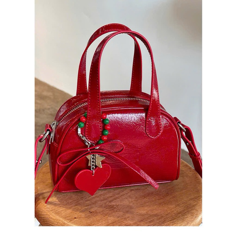 Túi crying center mini màu đỏ cho nữ