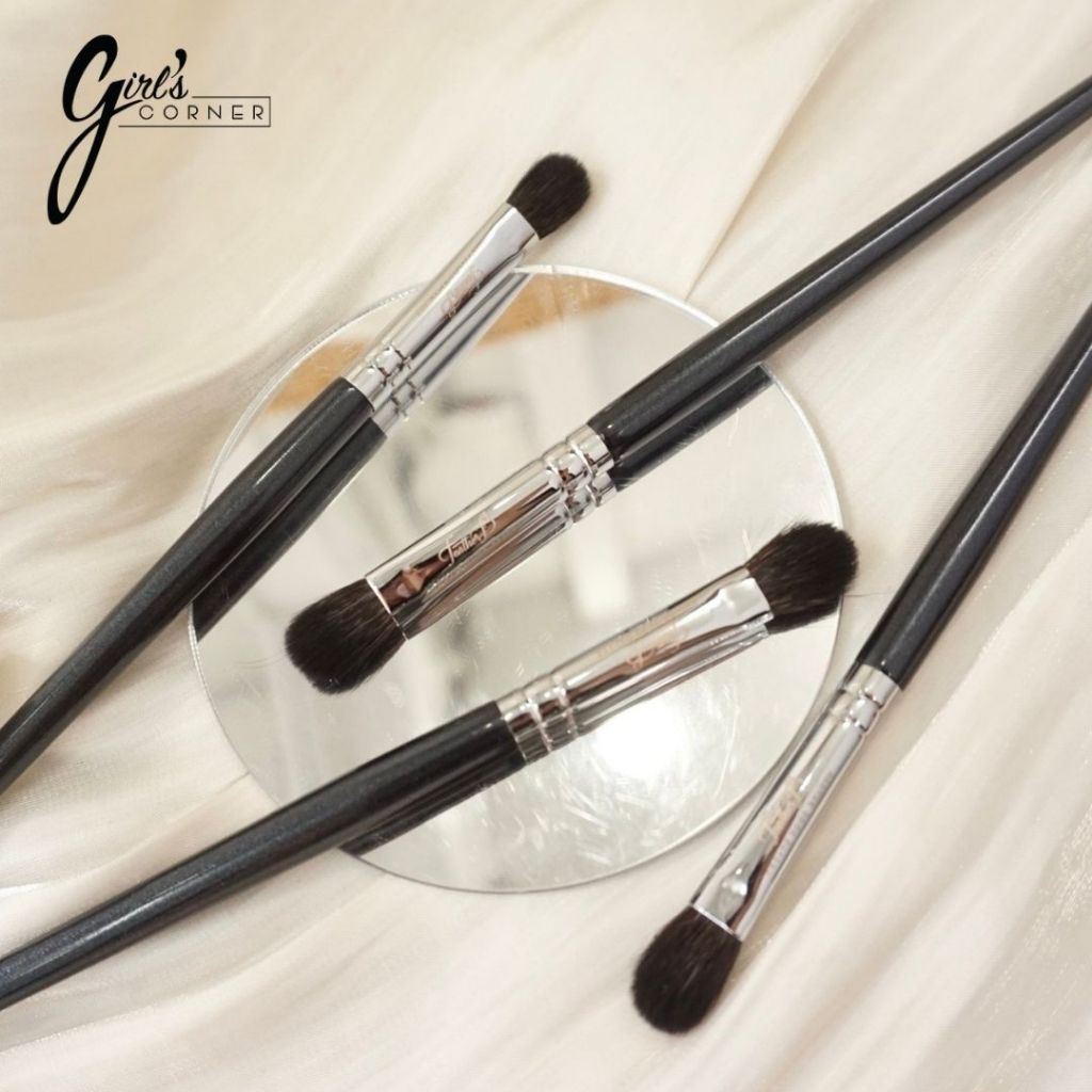 Cọ tán bầu mắt Feather B 206A