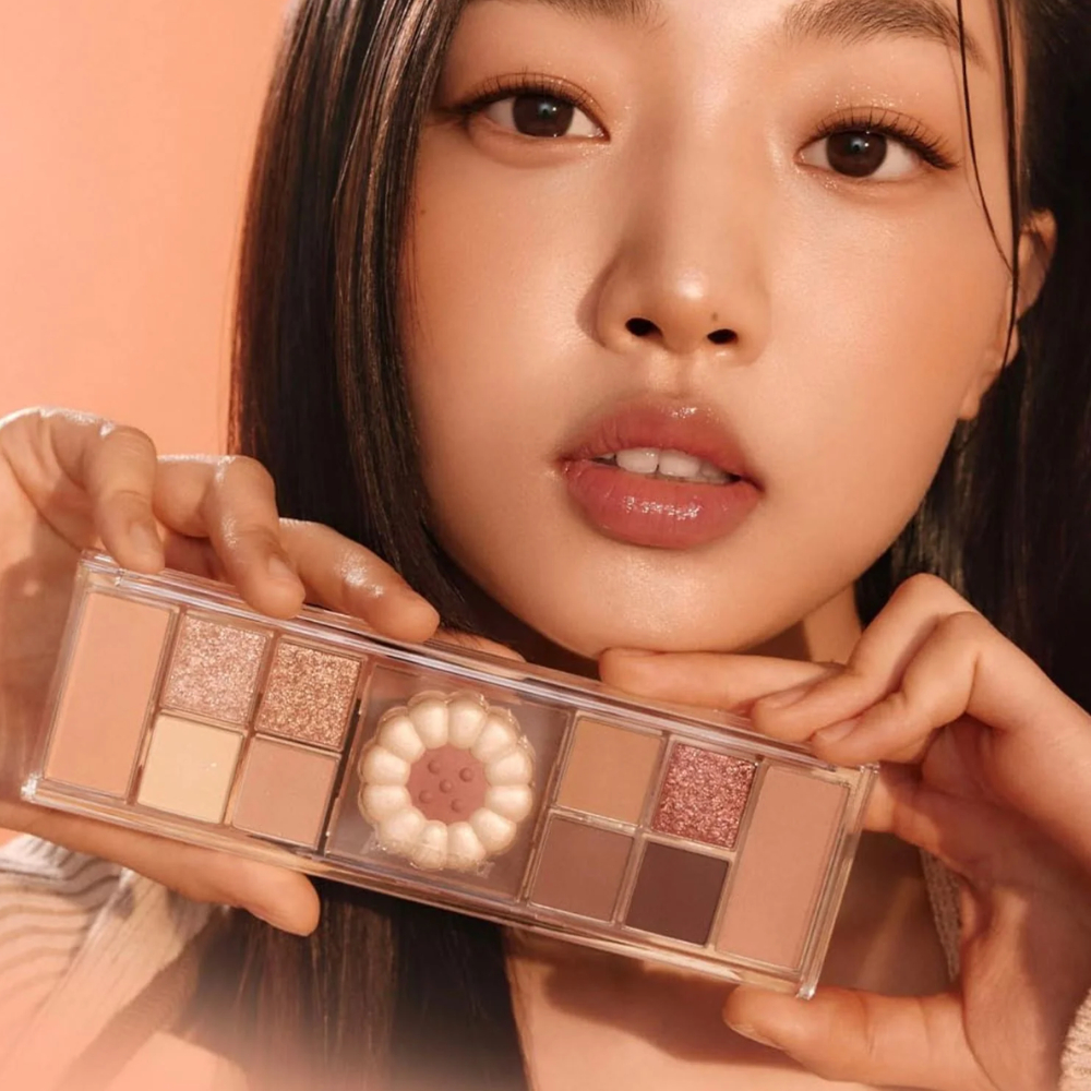 Bảng Phấn PERIPERA All Take Mood Like Palette tông màu trendy dễ dùng bao gồm phấn má và phấn highlight
