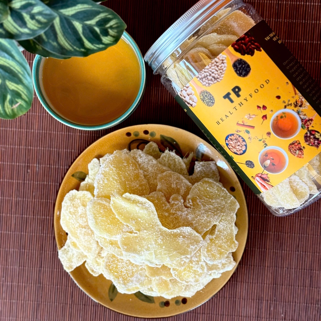 MỨT GỪNG NON NHÀ LÀM LOẠI 1 SẤY KHÔ THƠM NGON, ÍT ĐƯỜNG CAY NHẸ, NHIỀU CÔNG DỤNG TỐT, MỨT ĂN TẾT