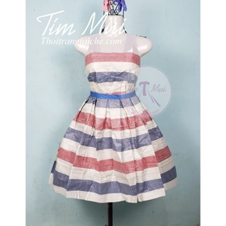 Đầm tái chế dành cho bé gái làm từ phủ bạc đơn giản, các mẹ trang tự trang trí theo ý thích