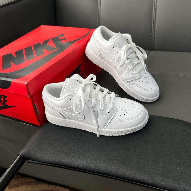 𝗠𝗶𝗻𝘁𝗦𝘁𝗼𝗿𝗲🦋 Giày sneaker 𝐋𝐨𝐰 𝐀𝐥𝐥 𝐖𝐡𝐢𝐭𝐞