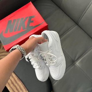 𝗠𝗶𝗻𝘁𝗦𝘁𝗼𝗿𝗲🦋 Giày sneaker 𝐋𝐨𝐰 𝐀𝐥𝐥 𝐖𝐡𝐢𝐭𝐞