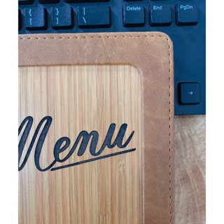 BÌA MENU GỖ 10-20 LÁ 2010 ( 16 x 29cm)