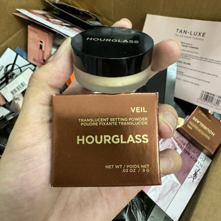  Phấn phủ bột Hourglass Veil Translucent Setting Powder mini 0.9g 