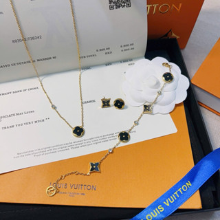 Set 3 món khuyên tai nữ + vòng cổ LV titan cao cấp + vòng tay nữ siêu hot không han gỉ