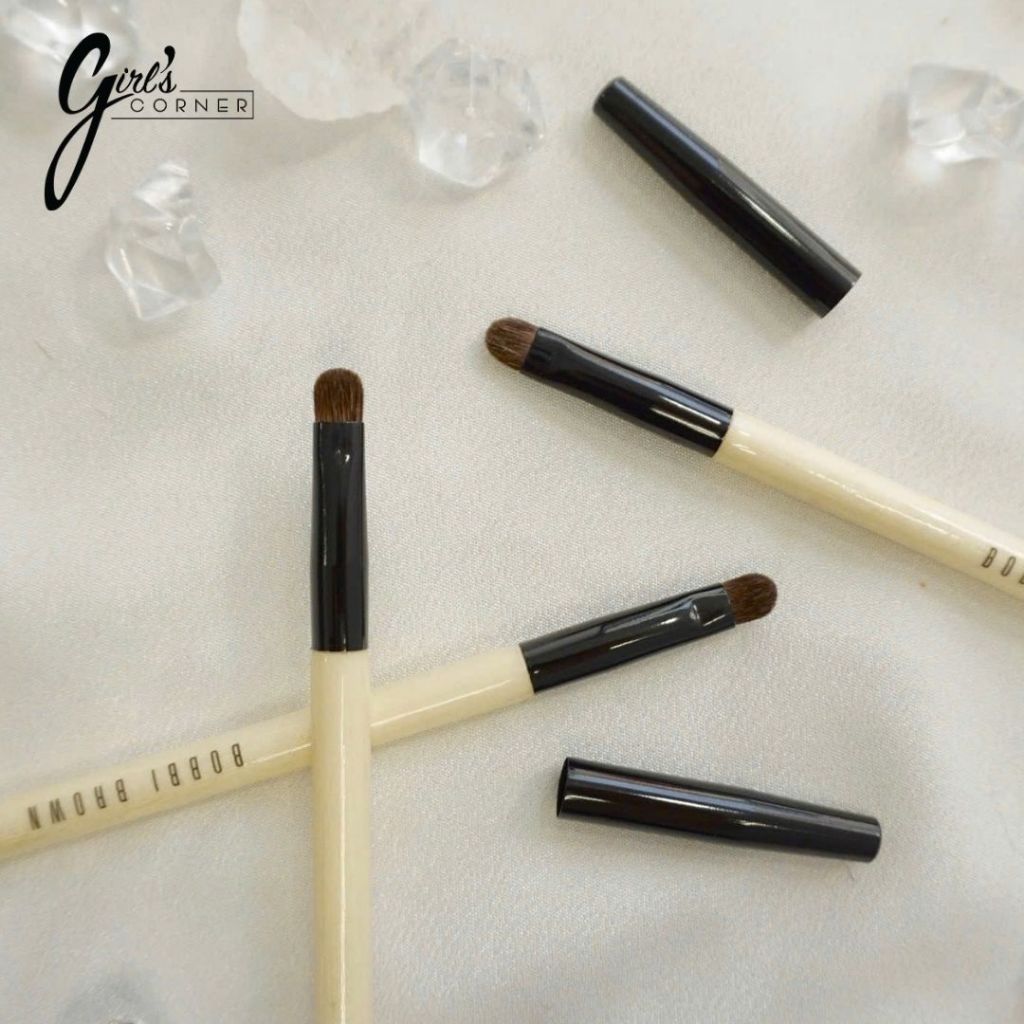 Cọ Tán lòng môi Bobbi Lip (Có nắp)