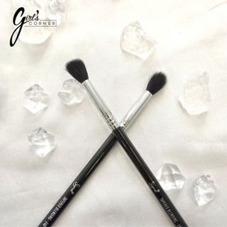 Cọ Blending Mắt Sigma E40 Tapperd Blending Brush