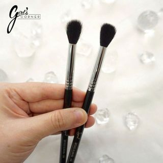 Cọ Blending Mắt Sigma E40 Tapperd Blending Brush