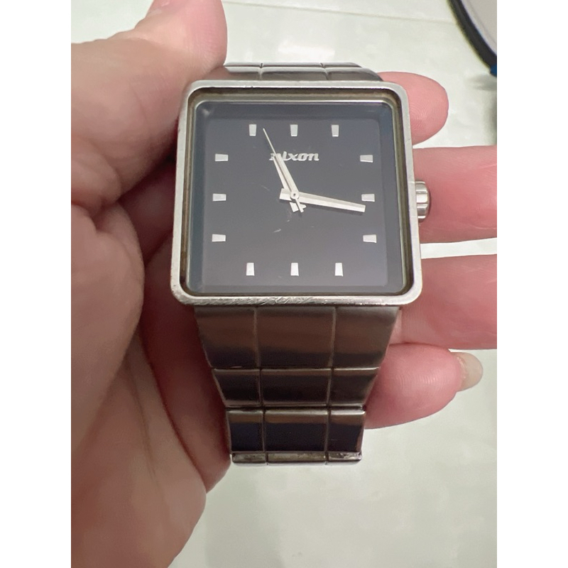 đồng hồ nam hiệu Nixon Quartz