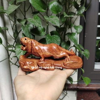 Tượng con hổ gỗ hương