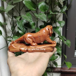 Tượng con hổ gỗ hương