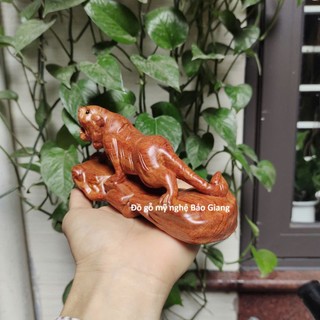 Tượng con hổ gỗ hương