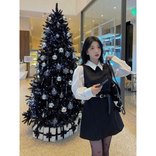 SET ÁO SƠ MI TRẮNG TAY DÀI PHỒNG + ĐẦM YẾM ĐEN SÁT NÁCH + KÈM DÂY NỊT ĐEN (TH)