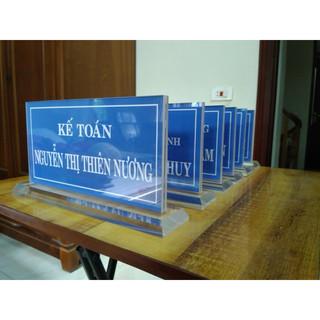 kệ mica để bàn