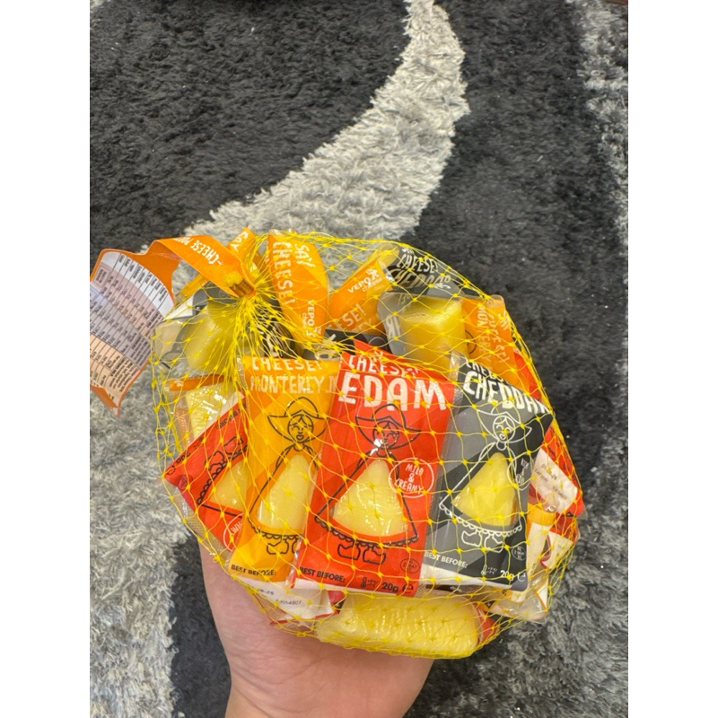 chese Edam...phô mai edam autrailia