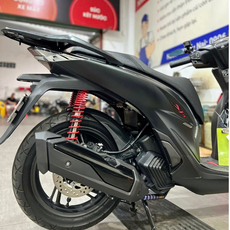 Ốp pô ZHI.PAT cho Honda SH350i, SHVN 125i/150i/160i 2020-2025 (240082) (240087)
