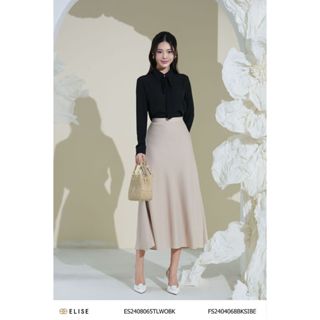 Chân váy xòe lụa be thiết kế Elise FS2404068BKSIBE