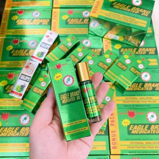 Dầu gió xanh con ó EAGLE BRAND 8ml Dạng Lăn