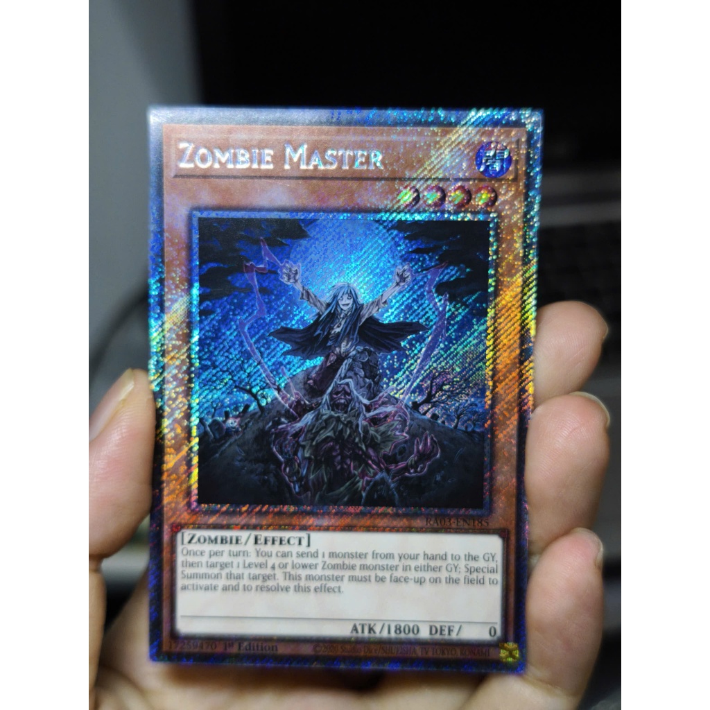 [Yugioh Funny Shop] 1 lá thẻ bài Zombie Master - RA03-EN185 - Platinum Secret Rare 1st Edition