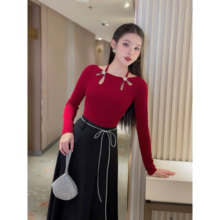  Áo Thun Cổ Thuyền Tay Dài Buộc Dây Cổ Khuy Đá Dáng Ôm Body Cut Out Thời Trang Thiết Kế Nữ CurvyQ 