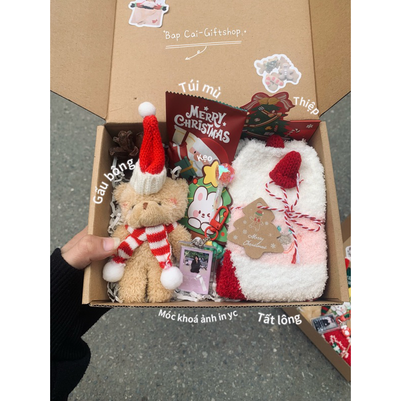 [Bắp Cải-Giftshop]Hộp Quà Giáng Sinh, Christmas Gift Box, Quà Tặng Móc Khoá in theo têu cầu, Vớ Noel