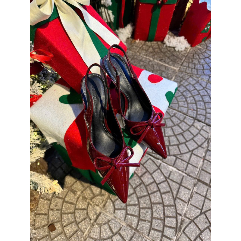 Giày cao gót mũi nhọn đính nơ Noel trắng-đen-đỏ gót cao 7cm | BigBuy360 - bigbuy360.vn