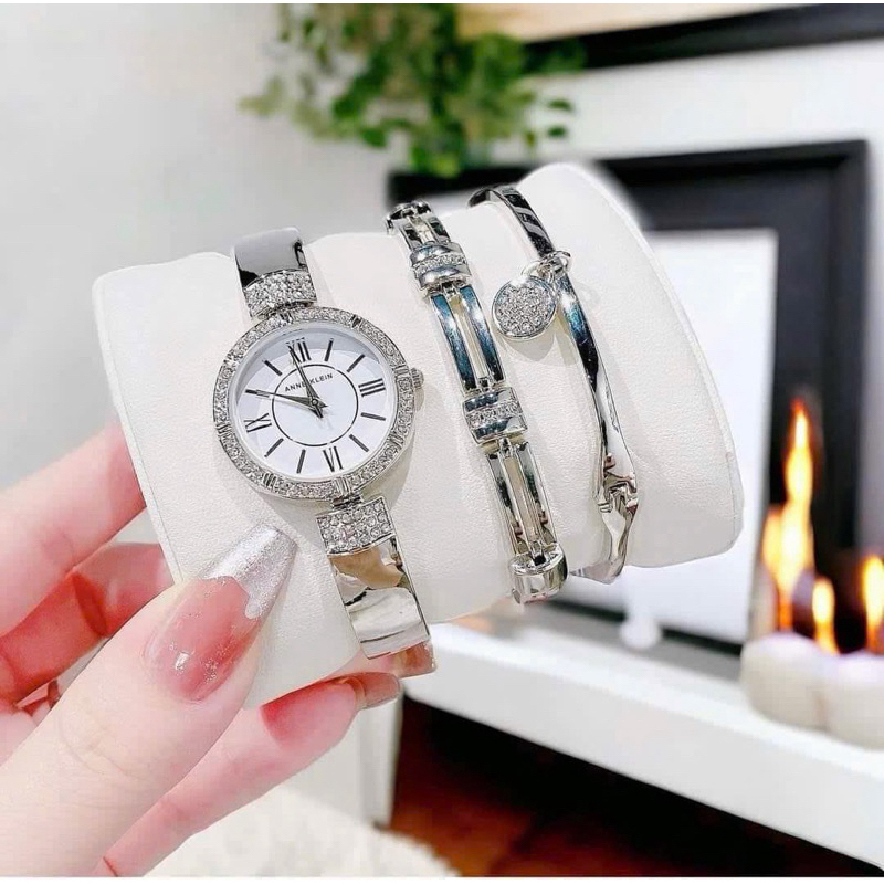 Đồng hồ nữ Anne Klein dây kim loại, kích thước 28mm