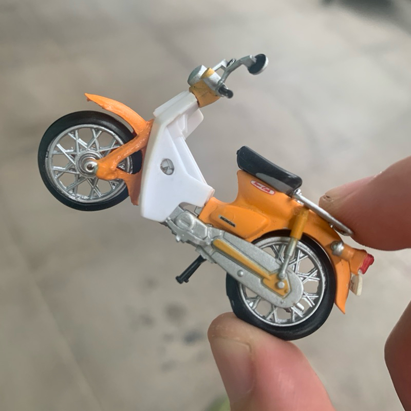 Mô Hình Xe Honda Cub 1/32 Tí Hon