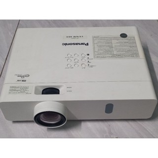 Máy chiếu panasonic vx425 mới 95%
