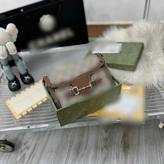 Túi nữ túi đeo chéo đựng điện thoai size 18 full box nguyên seal