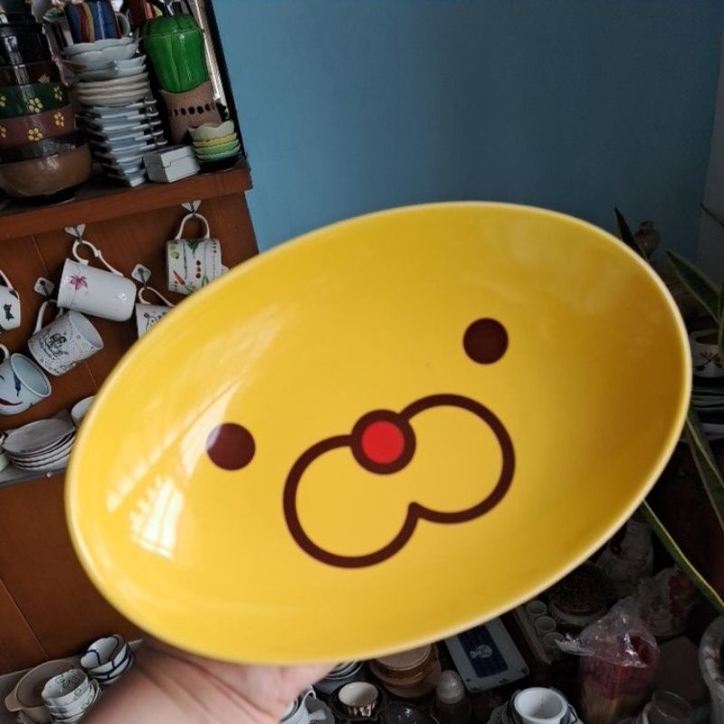Dĩa bầu dục sâu lòng sư tử pon de lion của mister donut size 23.5 cm