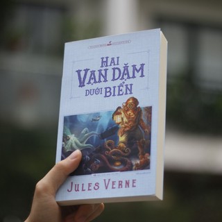 Sách: Tiểu Thuyết Văn Học Phiêu Lưu Kinh Điển Jules Verne - Hai Vạn Dặm Dưới Đáy Biển - 80 Ngày Vòng Quanh Thế Giới