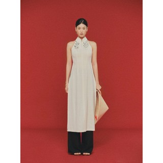 MAVEN- Áo dài yếm cổ trụ thêu họa tiết Xuân Tú
