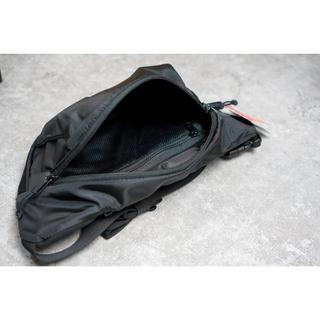 Túi đeo chéo đeo bao tử đa năng TNF Sling Bag